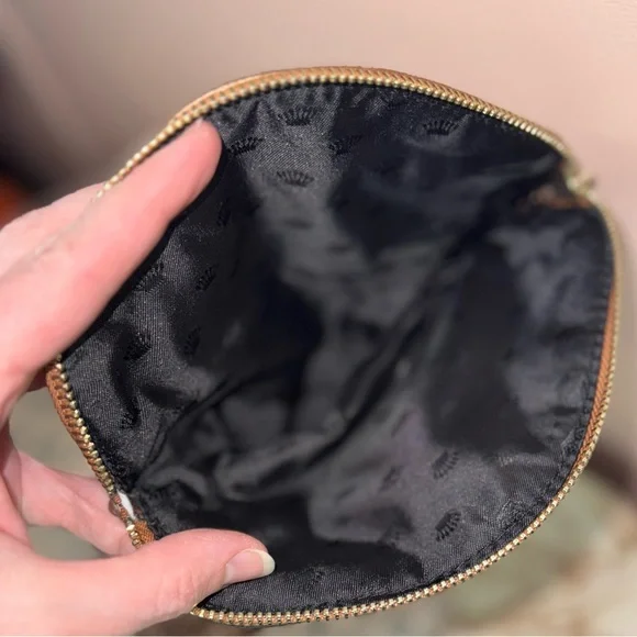 Juicy Couture Rose Gold Clutch - Picture 5 of 7